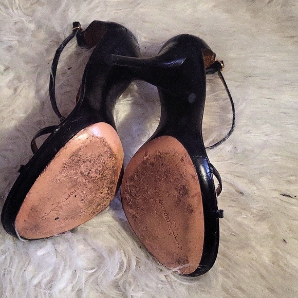 REPORT SIGNATURE BLACK LEATHER STRAPPY HEELS - Picture 3 of 7